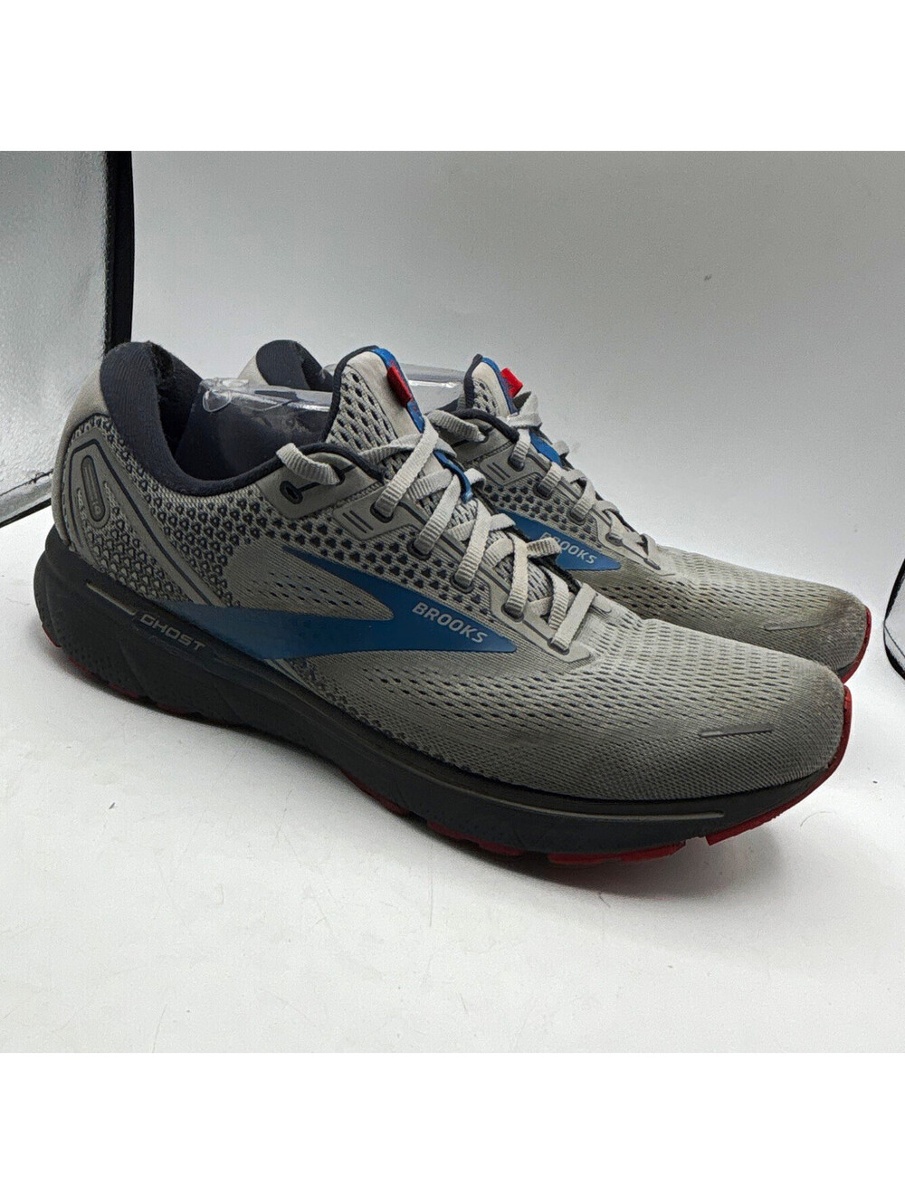 Brooks Ghost 14 Men's Size 13 Gray/Blue/Red Lace Up Low Top Mesh Sneakers 110369